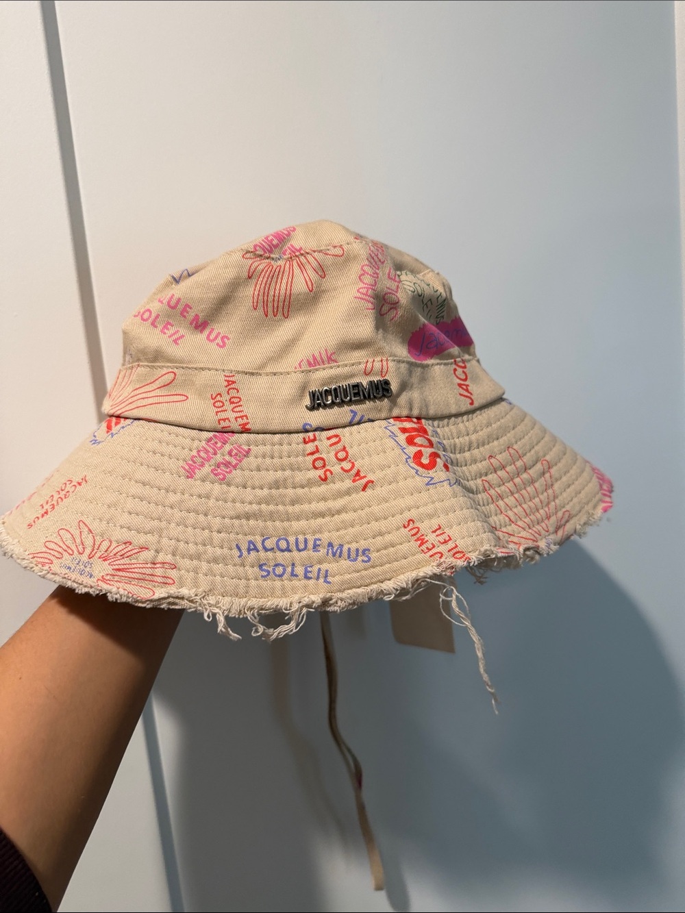 Jacquemus Beige Bucket Hat with Pink & Blue Prints